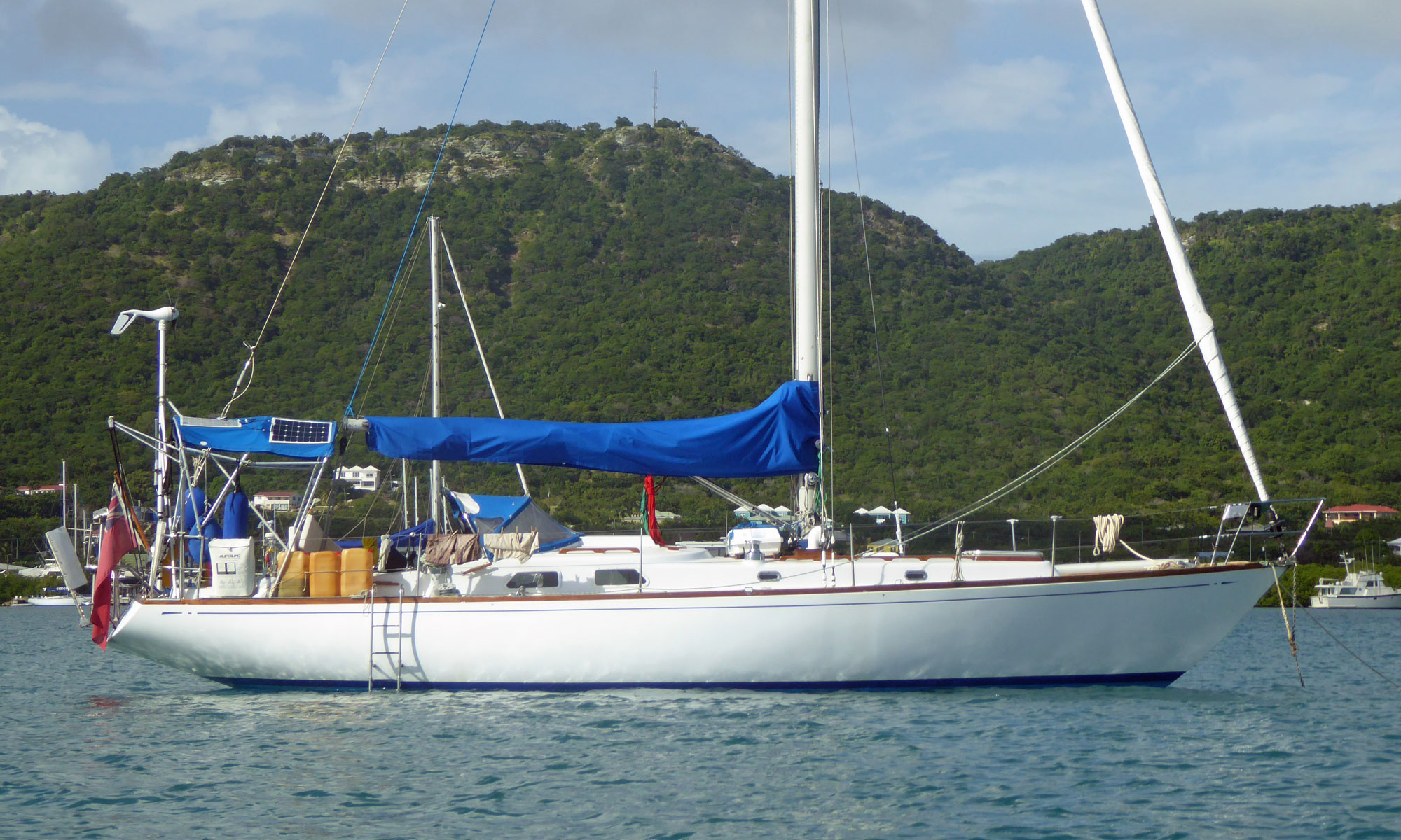 Popular Cruising Yachts from 35 to 40 feet (10.7m to 12.2m) Length Overall