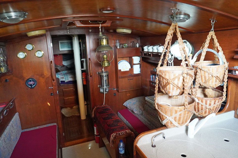 Main cabin of a Alajuela 38 sailboat