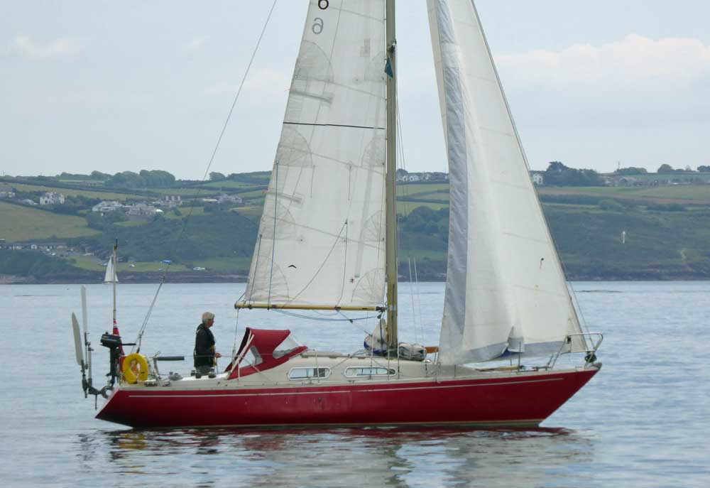 Sailboat 'Sixpence', and Albin Ballad