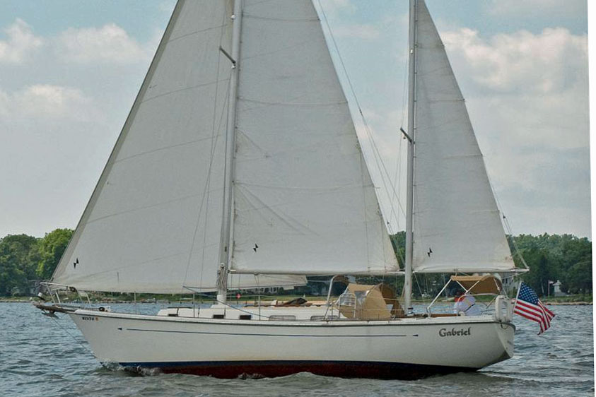 The Allied Seawind 36 MkII ketch under full sail