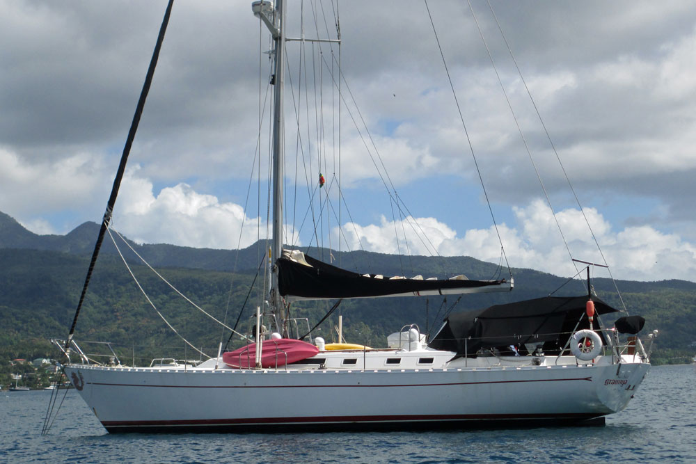A Beneteau Cyclades 50-5 at anchor