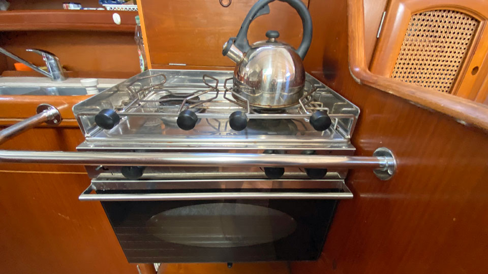 'Sunchaser Unplugged', stove