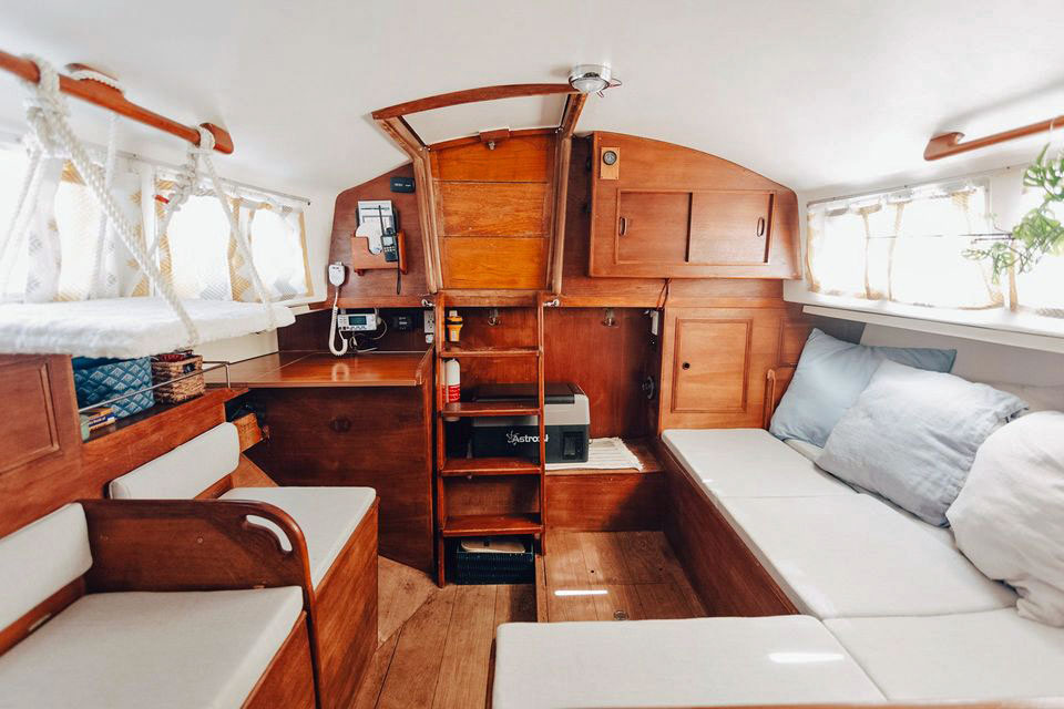 Salon in 36' sailboat