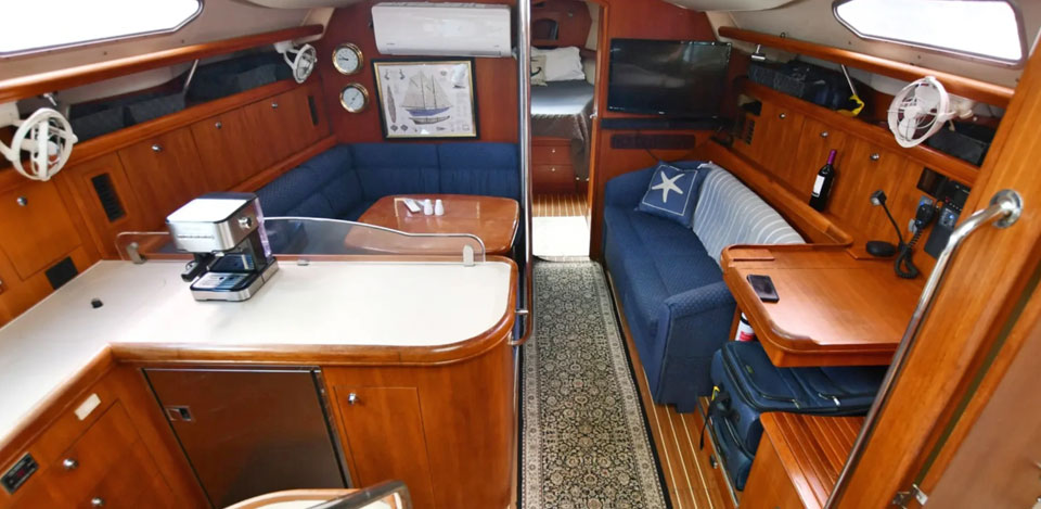 Hunter 46LE 'Cecilia'