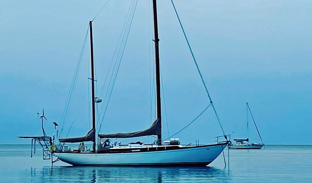 'Revelia', Cheoy Lee, anchored 1