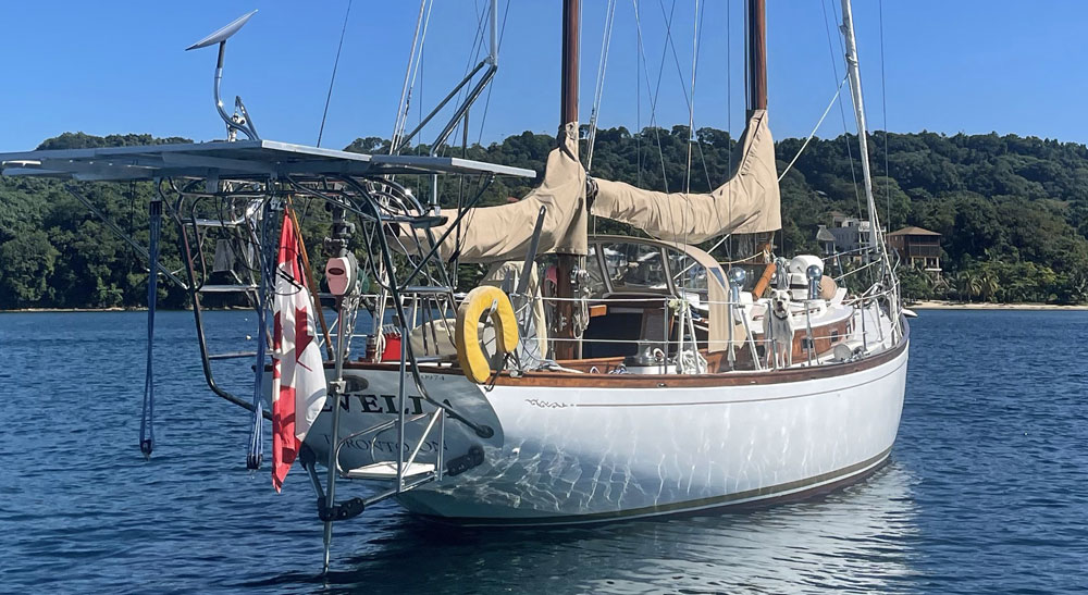 'Revelia', a Cheoy Lee 47