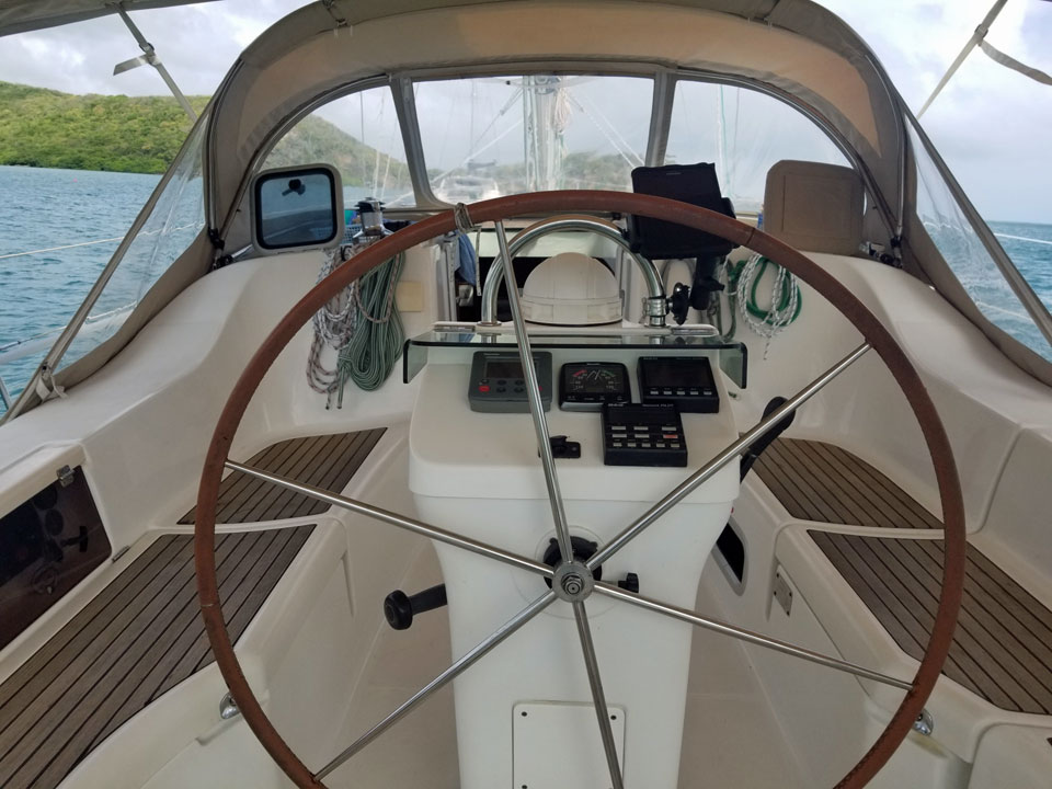 Beneteau 393 cockpit (looking aft)