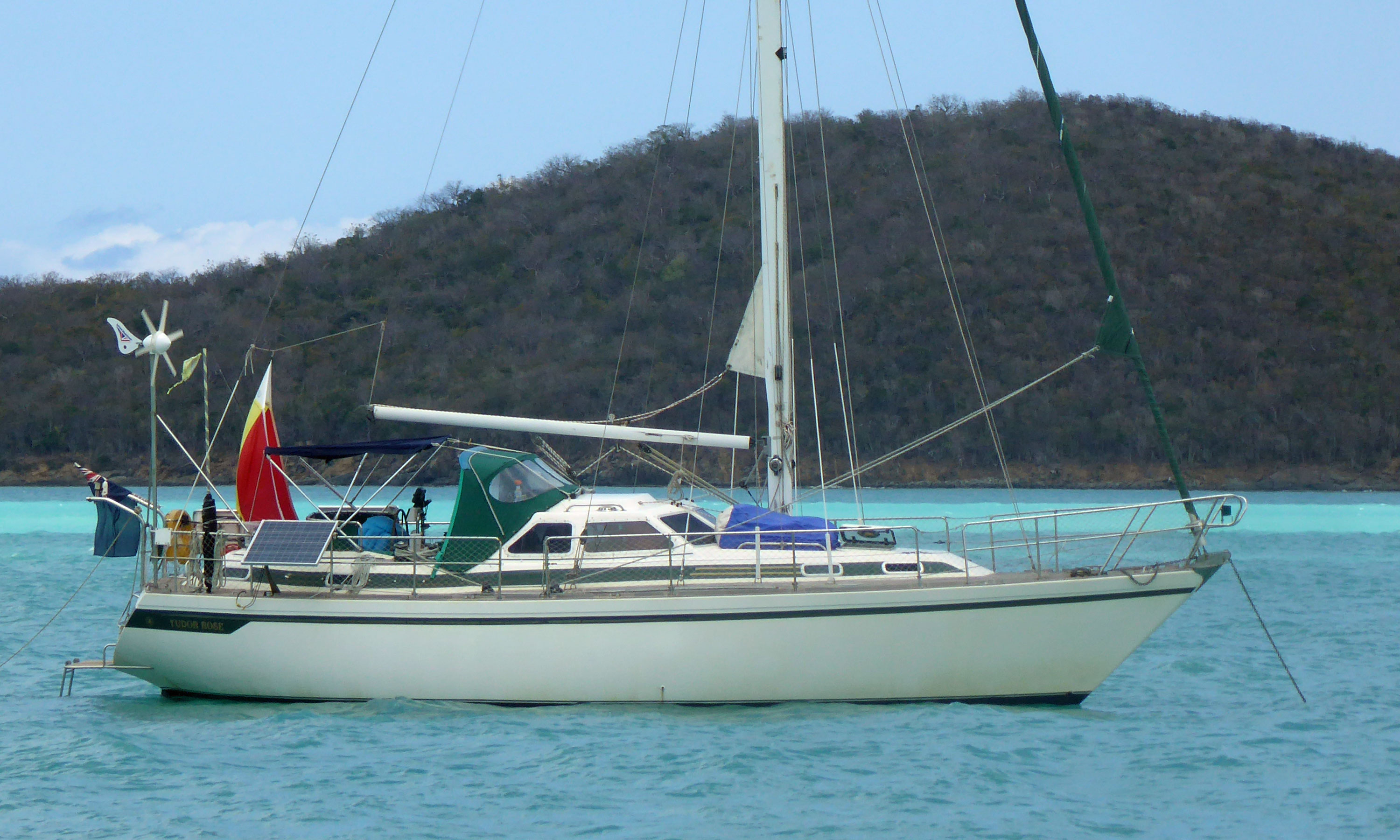 35 foot cruising yacht