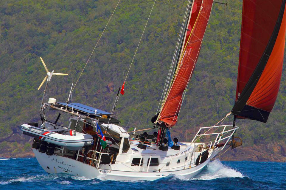 'Harlequin', a Dudley Dix Hout Bay 40 Sailboat underway