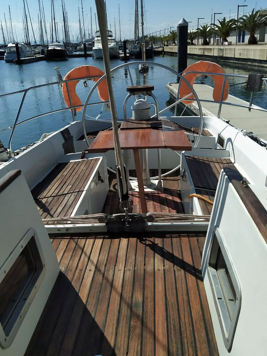 Cockpit on a Beneteau First 435 sailboat
