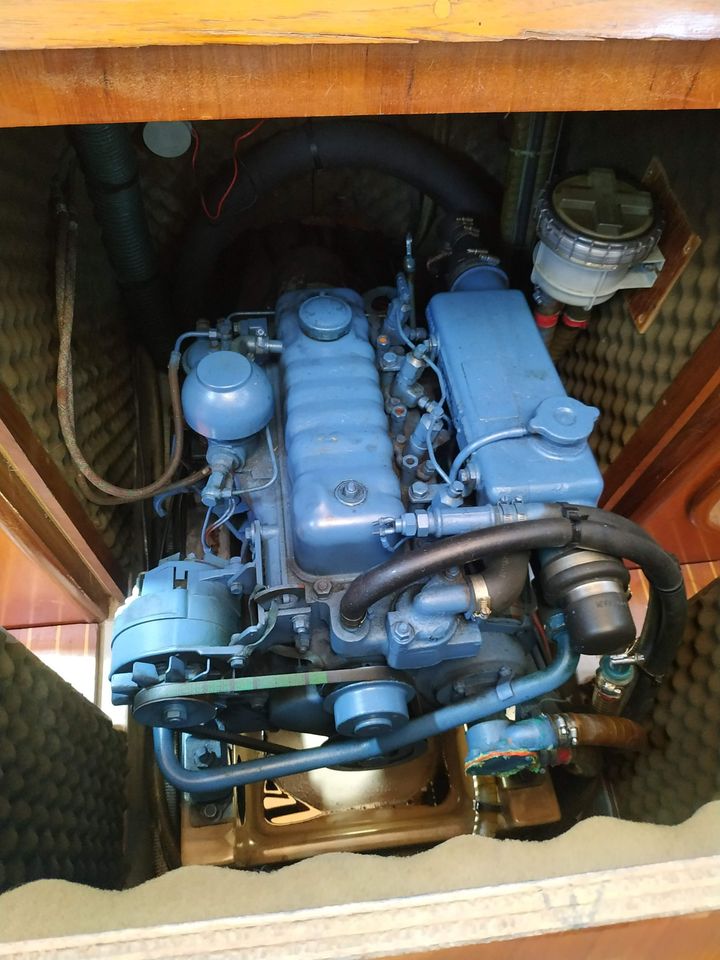 Engine bay on a Beneteau First 435 sailboat