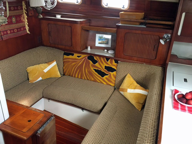 Main cabin in a Morgan Classic 41 sailboat