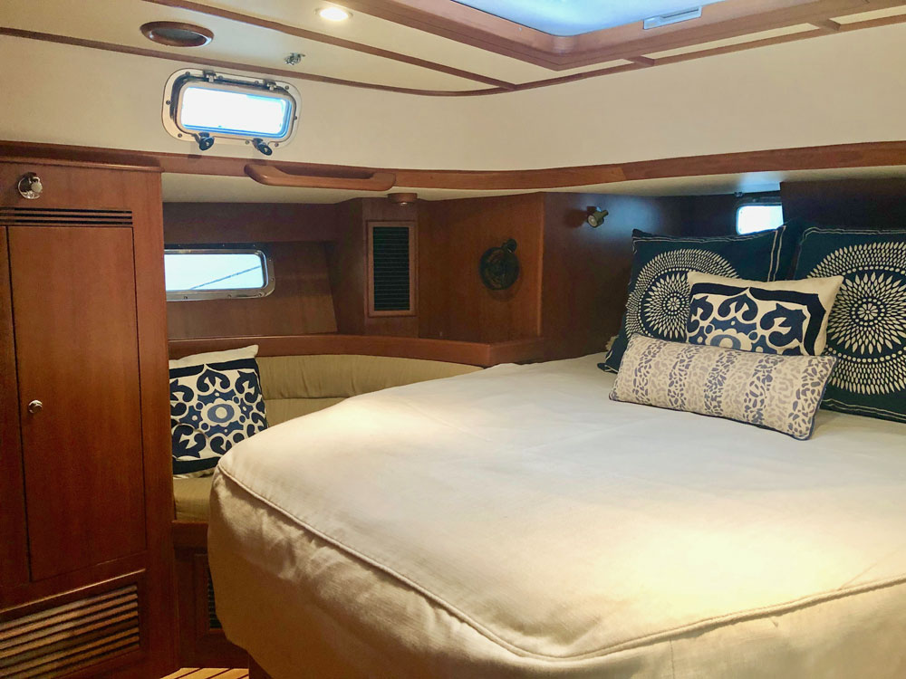 Master cabin on 'Boundless', a Hylas 46 sailboat
