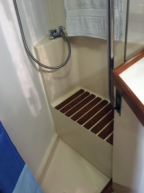 The shower cubicle in a Morgan 41 Classic sailboat