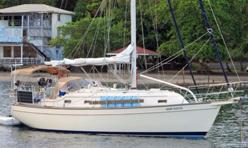 
'Golightly', an Island Packet 350