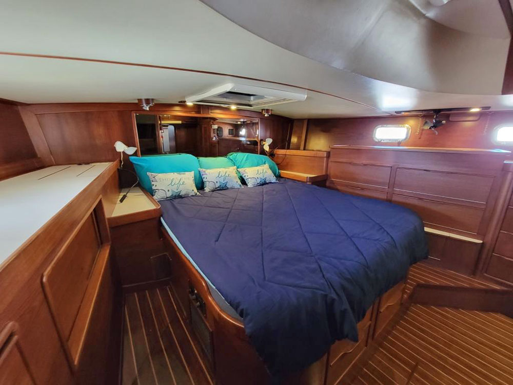 The master stateroom in an Irwin 54 sailboat