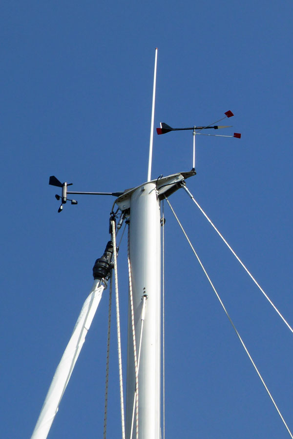 tricolor light sailboat