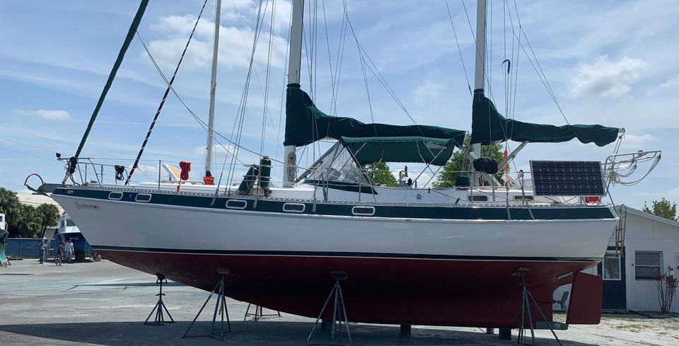'Celebration' a Morgan 415 Out Island ketch for sale