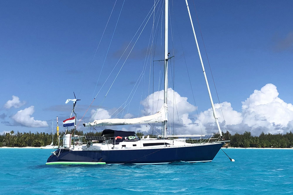 'Stormalong', a Van de Stadt Caribbean 40 at anchor