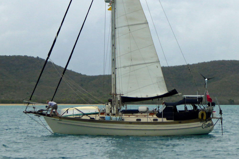 The Tashiba 40 sailboat is a 'double-ender'.