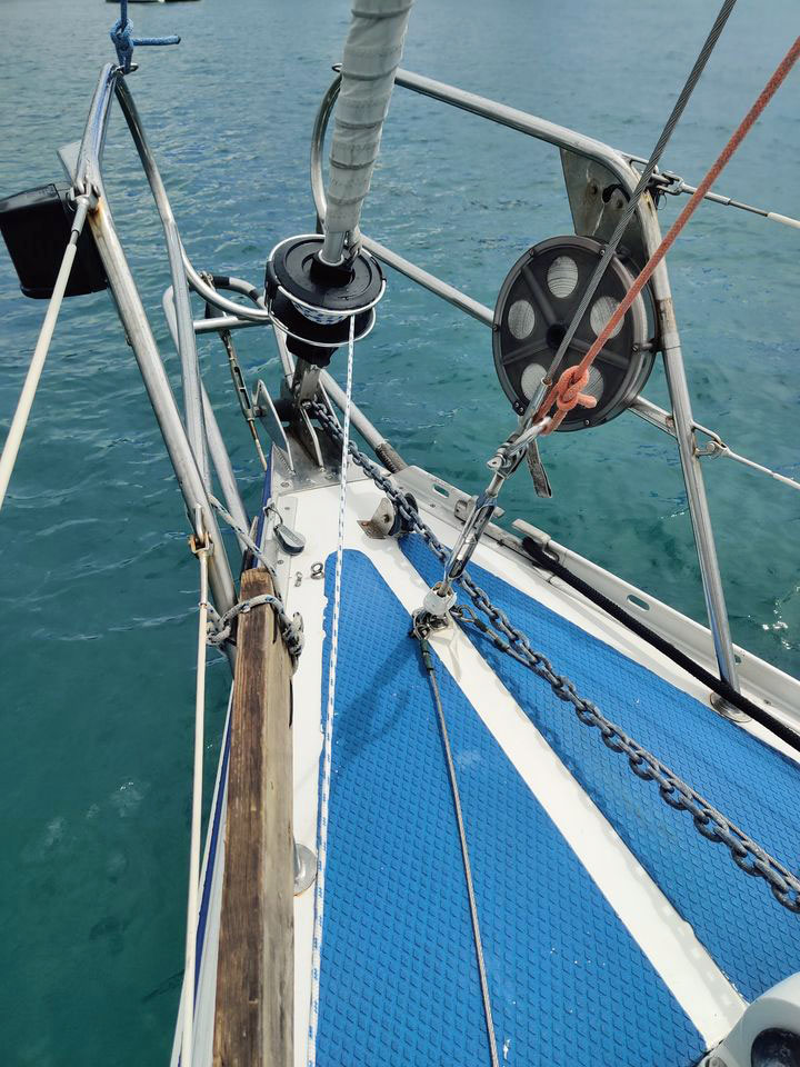 'Freja', a Voyager 35 Sailboat foredeck