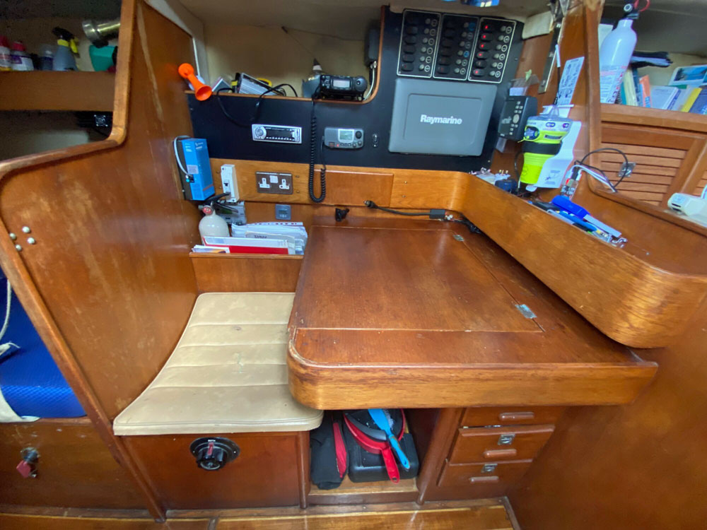 Westerly Oceanranger 38 'Petrel Blue' navstation