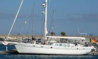 'Hakuna', a wooden hulled sailboat
