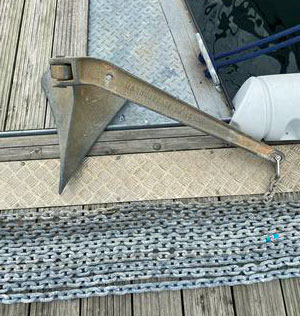 45lb CQR Anchor & 50 mtrs of 10mm galvainised chain 