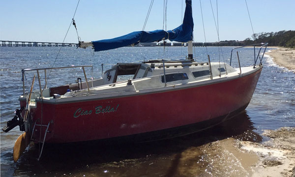 'Ciao Bella', a Catalina 25 sailboat