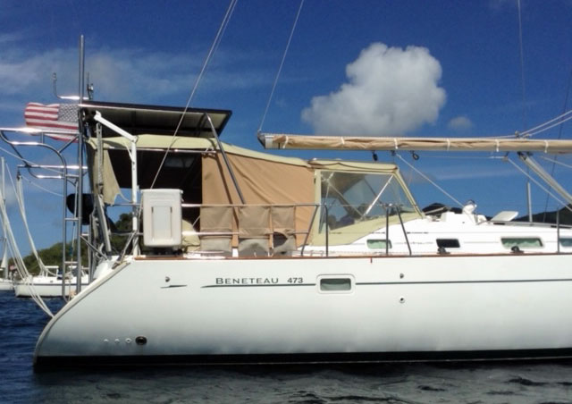 Beneteau 473 starboard quarter