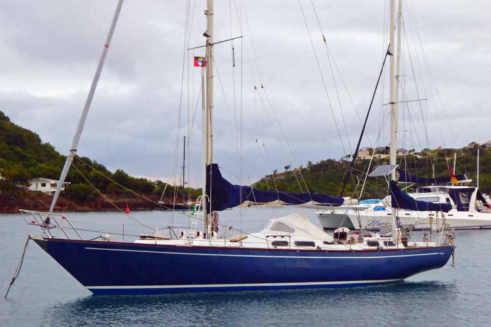 corsair sailboat cruising