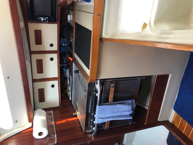 Galley arrangement on C&C 34+ sailboat