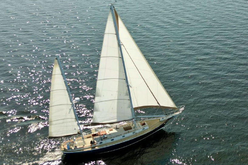 Cherubini 44 'Magic' sailing 2