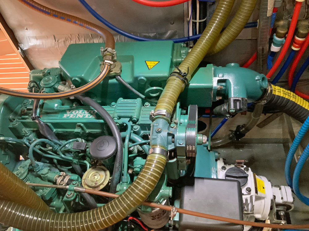 'Tangaroa II', a Bavaria 38 Ocean Engine