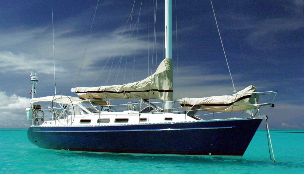 'Blue Jacket', Freedom 40, anchored