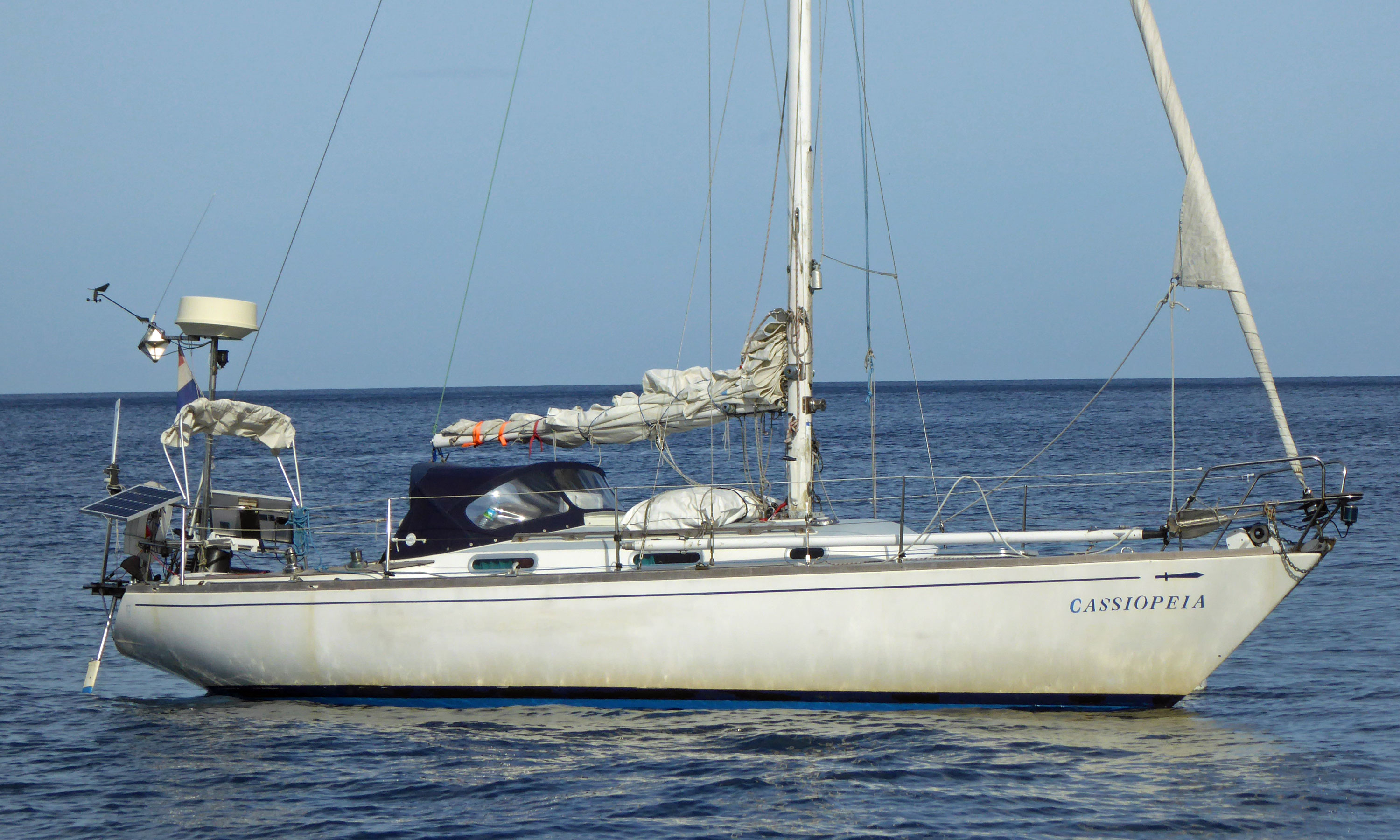 A Wauquiez Gladiateur 33 sailboat at anchor