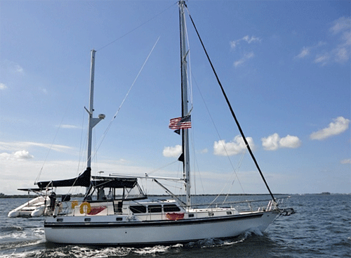 A Gulfstar Sailmaster 47 motorsailer under power