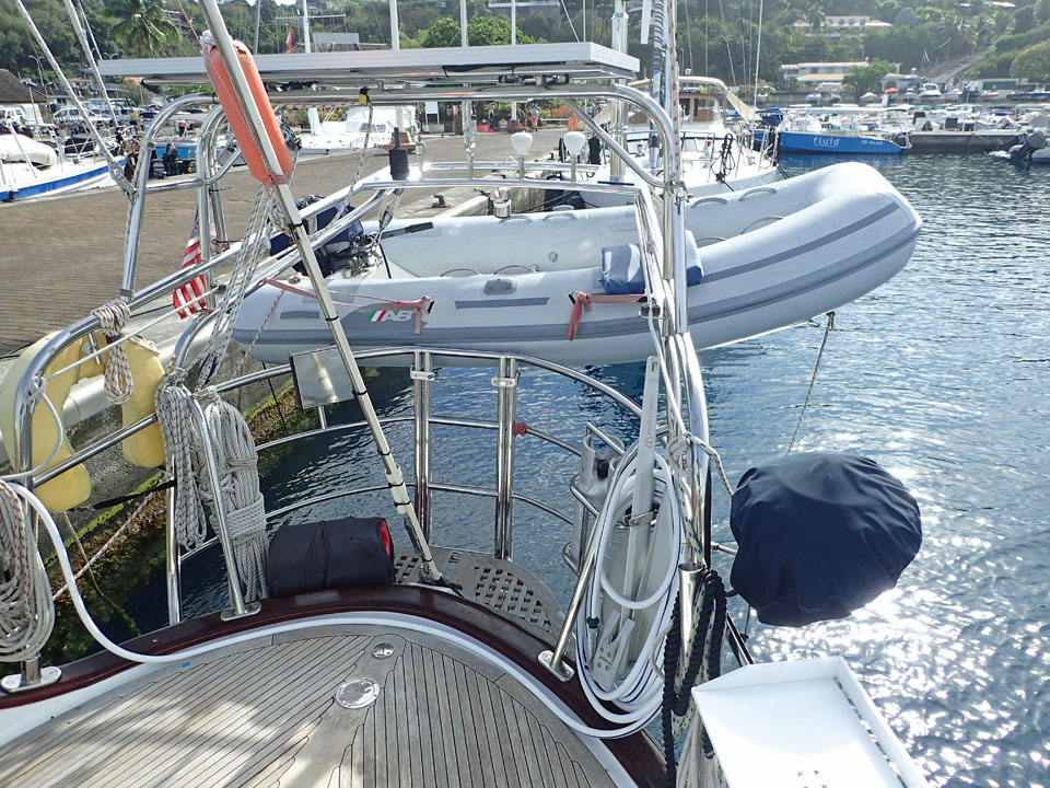 Hans Christian 48T davits