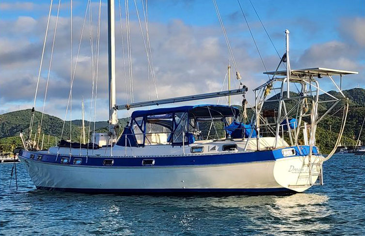 Morgan 41, 'Dream Maker', Hull from port