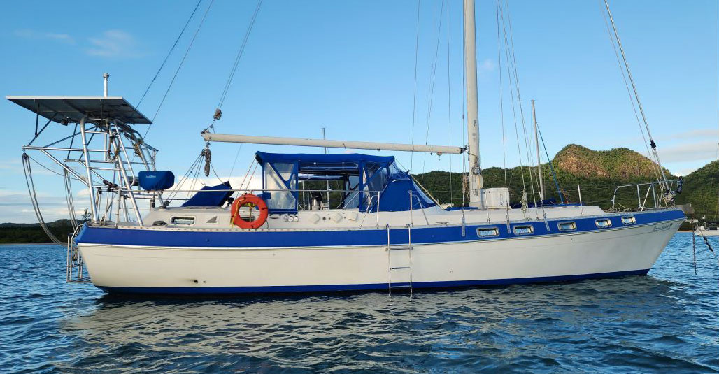 Morgan 41, 'Dream Maker', hull, starboard side