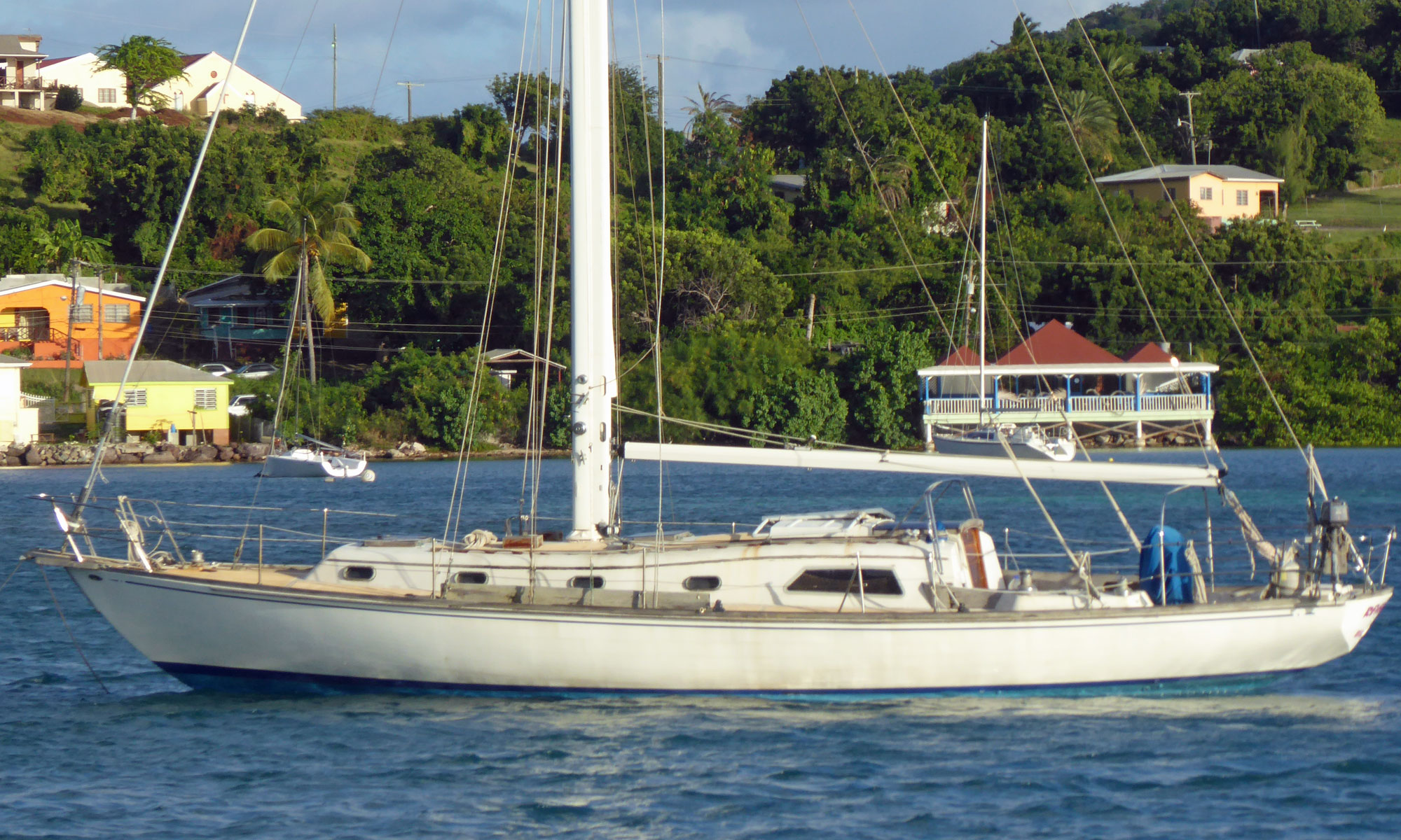 An Islander 34 cruising sloop