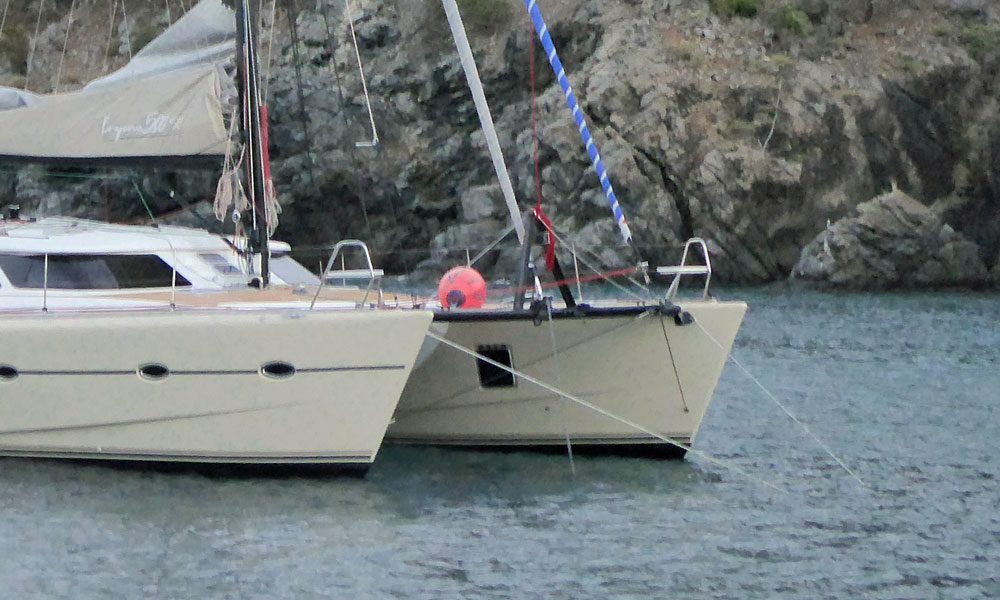 Owing to their tendency to swing at anchor, catamarans should set their snubber as a bridle to help limit the swinging