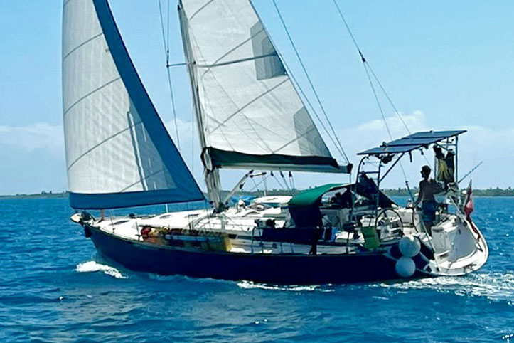 'Pinta', Bavaria-44, sailing