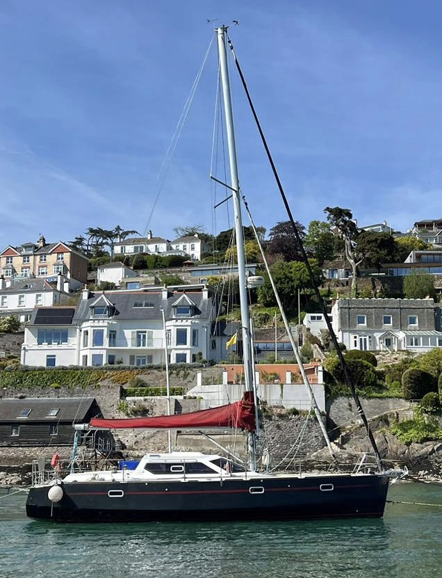 RM1050 sailboat at anchor