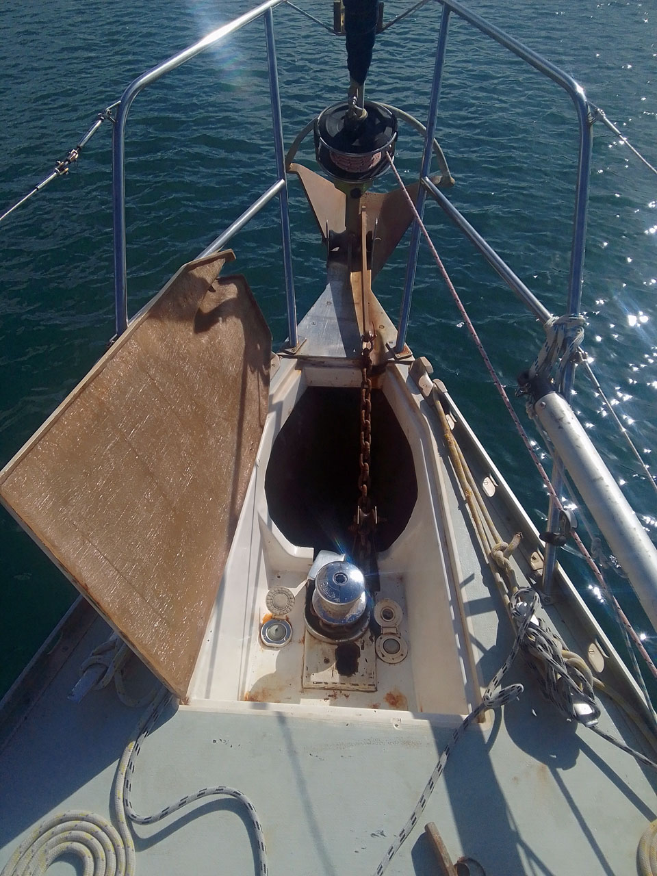 'Silhouette', anchor locker  