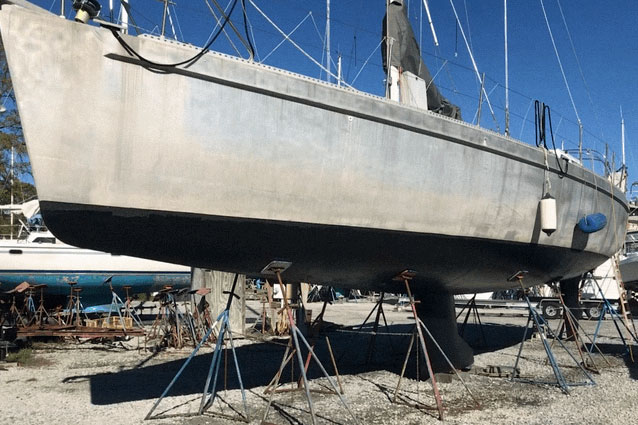 'Silver Bullet', a Hike Metal 55 ashore