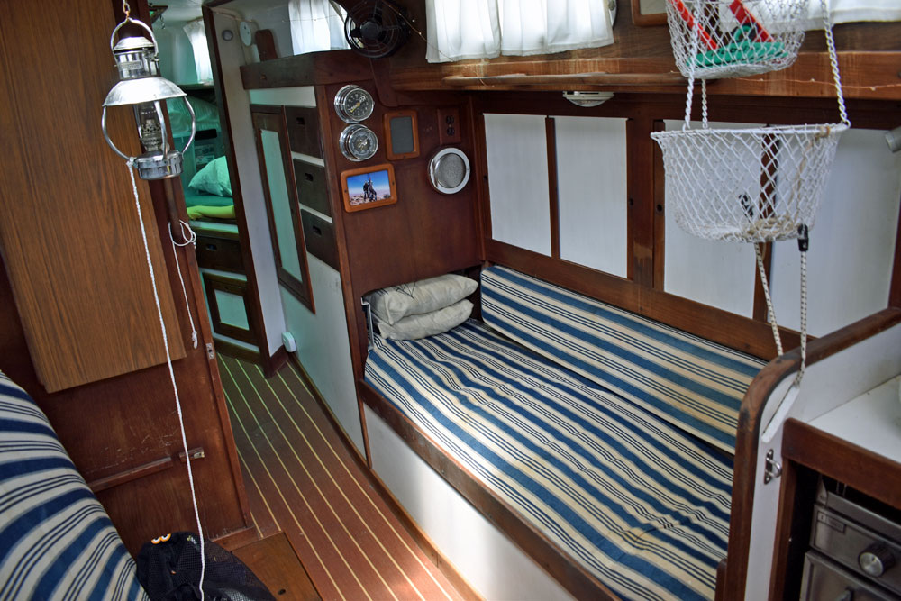 The saloon in a Tartan 34C sailboat