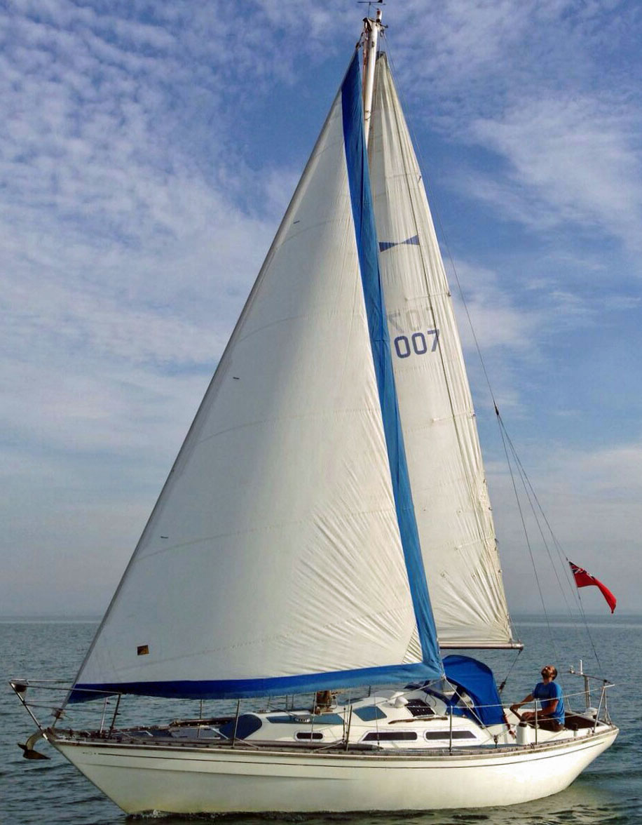 A Varne 27 sailboat