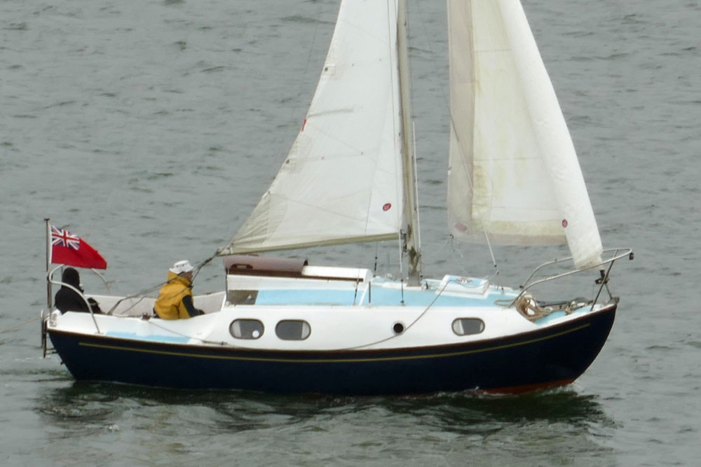 A Westerly Cirrus 22 sailboat sailing downwind